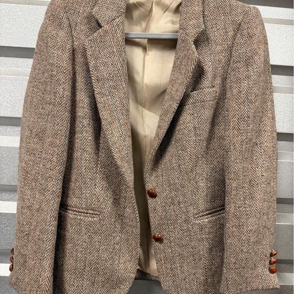 Harris-tweed Women's Brown and Tan Jacket